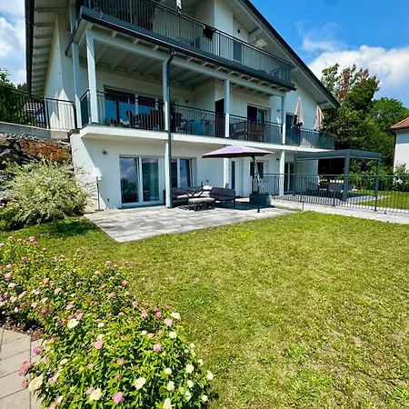 Seeblick-apartment Mit Garten In Apartamento Velden am Wörthersee
