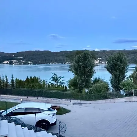 Apartamento Seeblick-apartment Mit Garten In Velden am Wörthersee