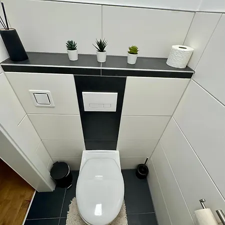 Seeblick-apartment Mit Garten In Apartamento Velden am Wörthersee